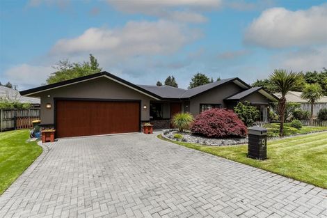 Photo of property in 9 Caulfield Place, Pukehangi, Rotorua, 3015