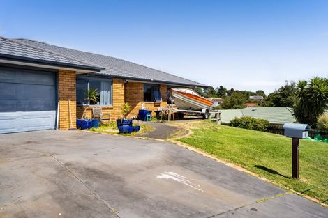 Photo of property in 8 Horizon Heights, Whalers Gate, New Plymouth, 4310