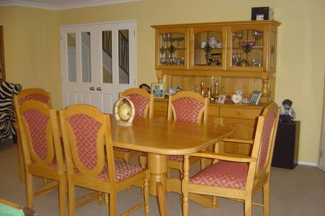 Photo of property in 9 The Topdeck, Whitby, Porirua, 5024