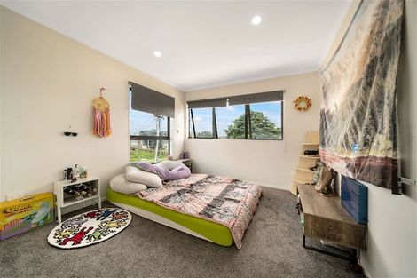 Photo of property in 6a Christmas Road, Manurewa, Auckland, 2102