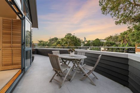 Photo of property in 38 Harley Close, Hauraki, Auckland, 0622