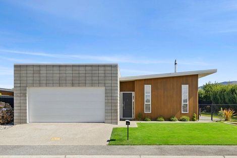 Photo of property in 7 David Place, Cromwell, 9310