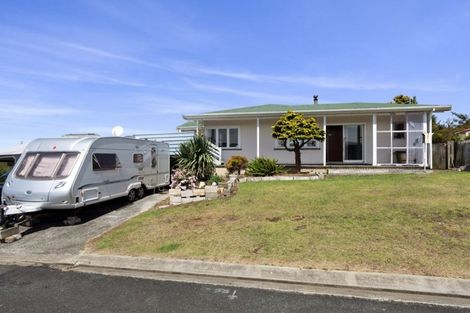 Photo of property in 3 Robert Street, Raglan, 3225