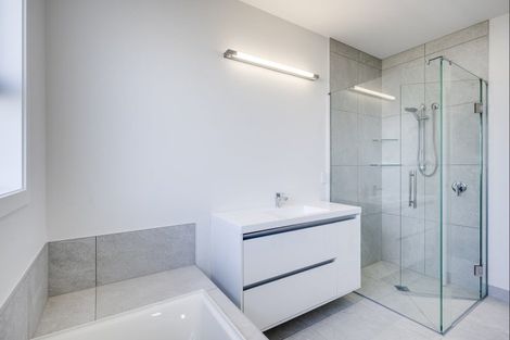 Photo of property in 94 Eriksen Road, Te Awa, Napier, 4110