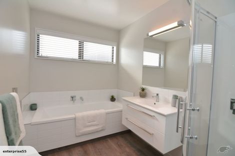 Photo of property in 33 Kingsbridge West, Burwood, Christchurch, 8083