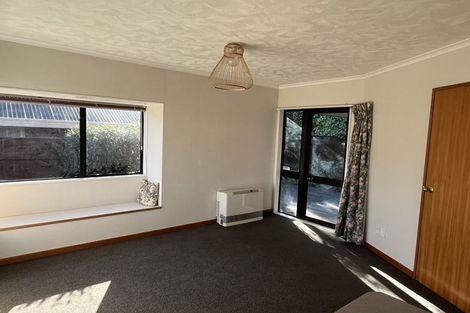 Photo of property in 9a Phoenix Avenue, Hokowhitu, Palmerston North, 4410