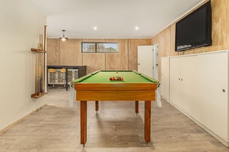 Photo of property in 10 Graham Grove, Waikanae, 5036