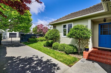 Photo of property in 4 Okura Grove, Boulcott, Lower Hutt, 5010