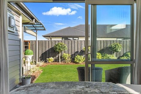 Photo of property in 13 Angus Place, Rangiora, 7400