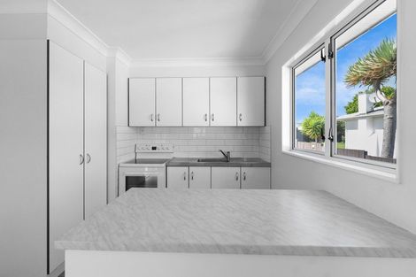 Photo of property in 9 Goods Road, Otumoetai, Tauranga, 3110