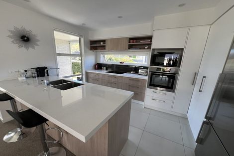 Photo of property in 23 Saint Pauls Drive, Brookfield, Tauranga, 3110