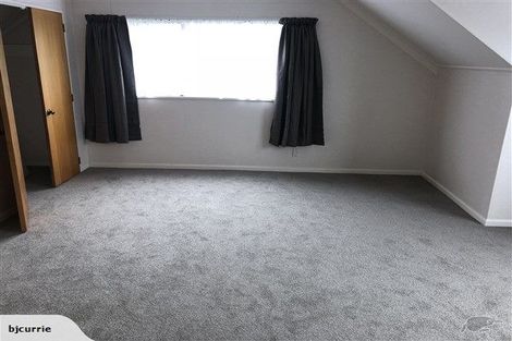 Photo of property in 32 Langston Avenue, Palmerston North, 4414