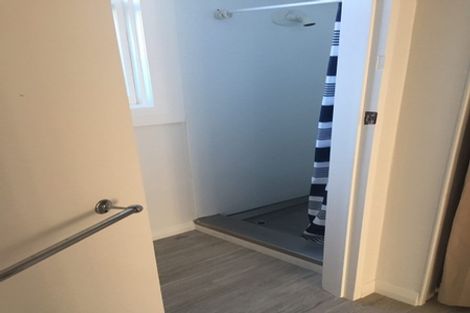 Photo of property in 2/45 Stanley Street, Berhampore, Wellington, 6023