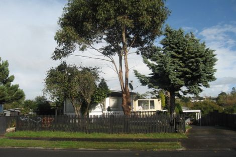 Photo of property in 67 Archmillen Avenue, Pakuranga Heights, Auckland, 2010