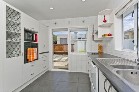 Photo of property in 31 Barrack Road, Mount Wellington, Auckland, 1060