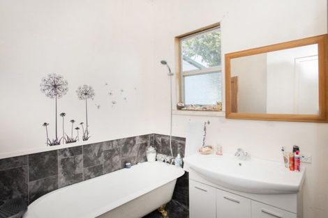 Photo of property in 32 Albert Street, Te Hapara, Gisborne, 4010