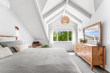 Photo of property in 122 Stanmore Bay Road, Stanmore Bay, Whangaparaoa, 0932