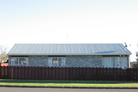 Photo of property in 1/109 Sykes Road, Weymouth, Auckland, 2103