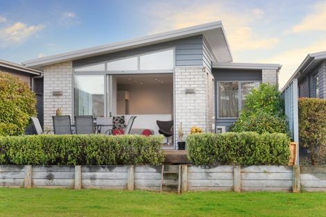 Photo of property in 14 Scoria Close, Pyes Pa, Tauranga, 3112