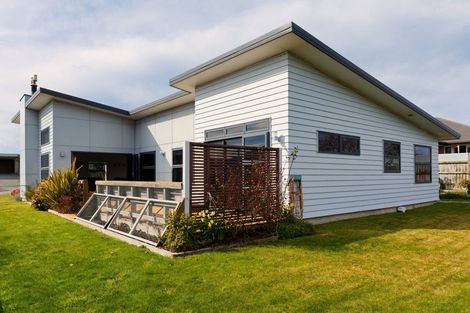 Photo of property in 43 Miromiro Drive, Kaikoura, 7300