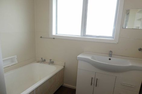 Photo of property in 2/271 Avonhead Road, Avonhead, Christchurch, 8042