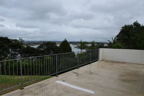 Photo of property in 32 Marae Road, Greenhithe, Auckland, 0632