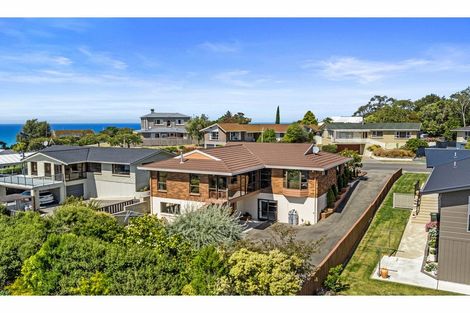 Photo of property in 10 Oakleigh Crescent, Oamaru North, Oamaru, 9400