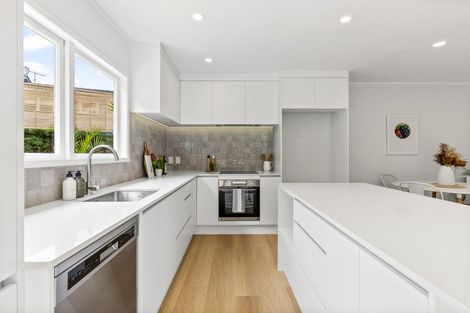 Photo of property in 36 Beaudine Avenue, Glenfield, Auckland, 0629