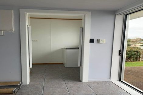 Photo of property in 49 Beaumonts Way, Manurewa, Auckland, 2102