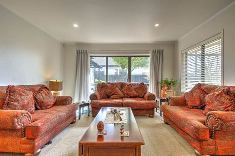 Photo of property in 61 Vardon Road, St Andrews, Hamilton, 3200