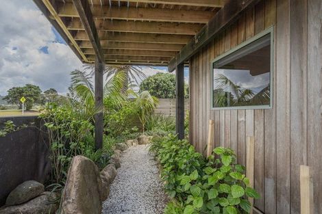 Photo of property in 56 Paku Drive, Tairua, 3508