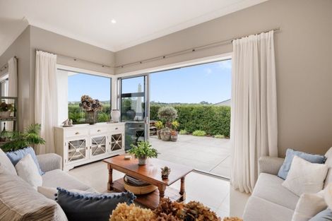 Photo of property in 16 Rexford Heights, Pyes Pa, Tauranga, 3112