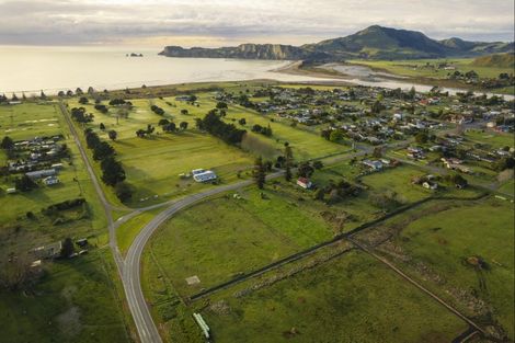 Photo of property in 1 Cook Street, Tolaga Bay, 4077