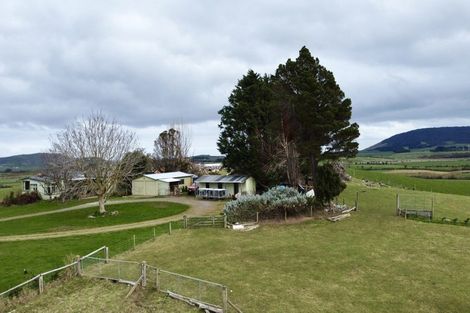 Photo of property in 2112 Orepuki Riverton Highway, Pahia, Riverton, 9881