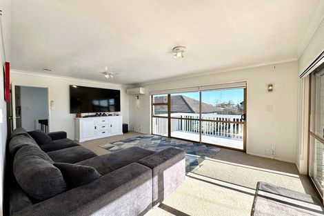 Photo of property in 3/26 Grande Vue Road, Hillpark, Auckland, 2102