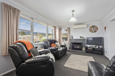 Photo of property in 41 Totara Park Road, Clouston Park, Upper Hutt, 5018