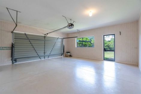 Photo of property in 14 Javelin Place, West Harbour, Auckland, 0618