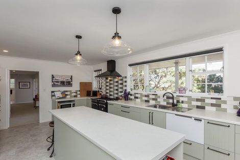 Photo of property in 75 Eatwell Avenue, Paraparaumu Beach, Paraparaumu, 5032