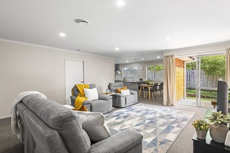 Photo of property in 55b Matipo Road, Te Atatu Peninsula, Auckland, 0610