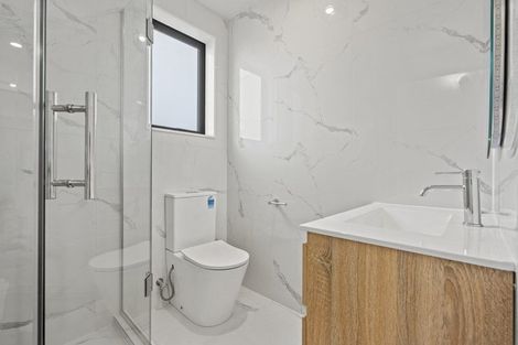 Photo of property in 32 Whare Kauri Road, Papakura, 2110