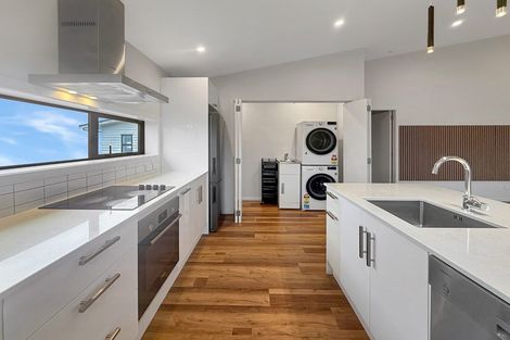 Photo of property in 18 Cathie Place, Karori, Wellington, 6012