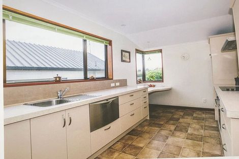 Photo of property in 2 Orbell Street, Highfield, Timaru, 7910