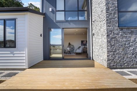 Photo of property in 42 Drumbuoy Drive, Flat Bush, Auckland, 2019