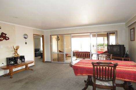 Photo of property in 33 Marine Parade, Carters Beach, Westport, 7825