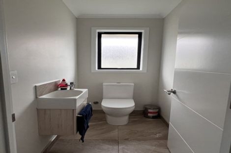 Photo of property in 38 Reuben Avenue, Rolleston, 7615