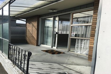 Photo of property in 2/404 Main North Road, Redwood, Christchurch, 8051