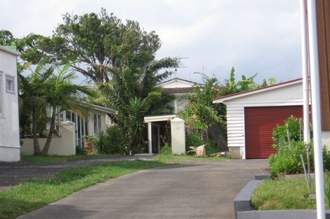 Photo of property in 17 Milton Road, Orewa, 0931