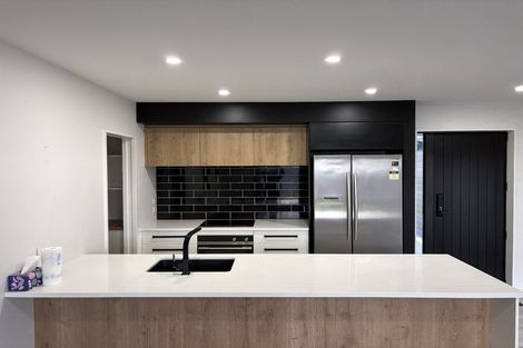 Photo of property in 35a Masefield Drive, Rolleston, 7614