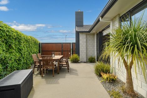 Photo of property in 65 Puhirake Crescent, Pyes Pa, Tauranga, 3112