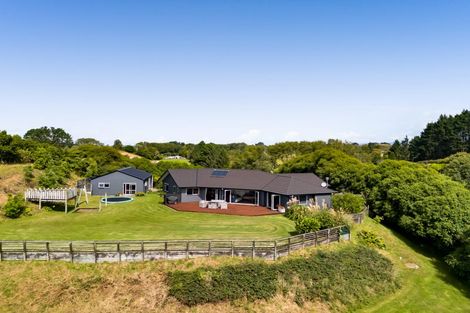 Photo of property in 590c Frankley Road, Hurworth, New Plymouth, 4371
